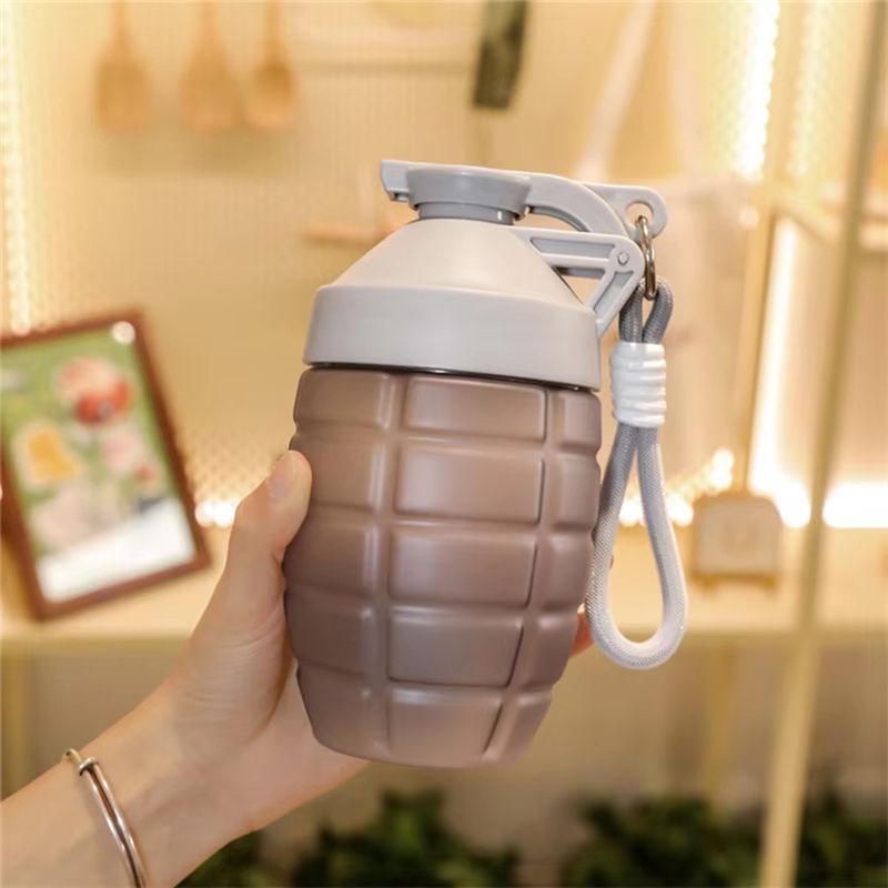 J1UL1N: shaker ad alta capacit - Nutrition Of Fitness recensione e prezzo